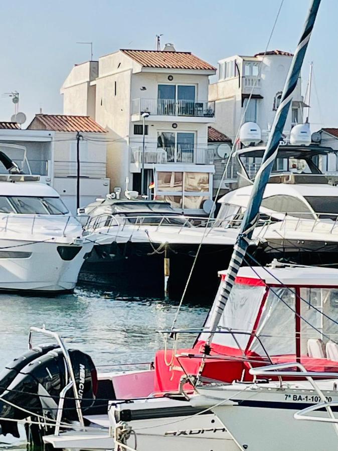 Apartament Apt Port Rhodes C, 2 Chbres, 2 Terrasses, Vue Sur Canal Principal De La Marina Et Sur Les Pyrenees Empuriabrava Zewnętrze zdjęcie